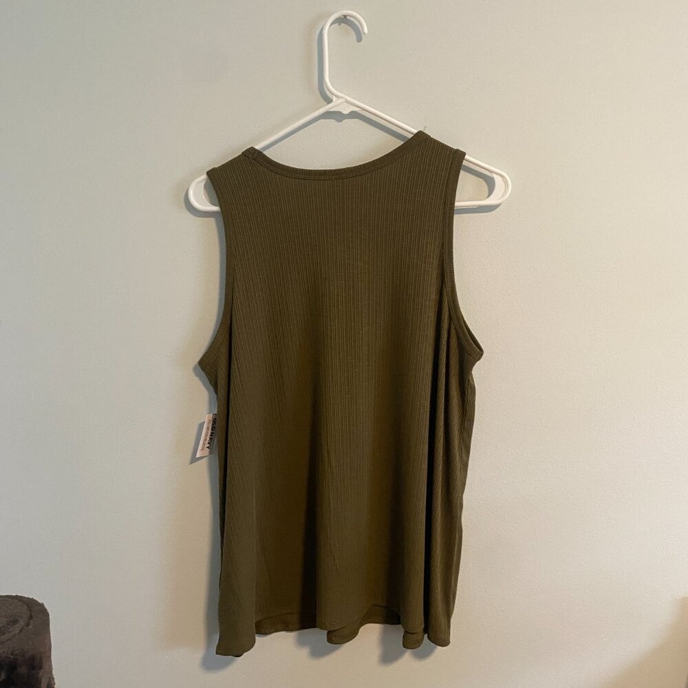 Old Navy Luxe Sleeveless Top Ribbed Olive - NWT - Picture 5 of 6